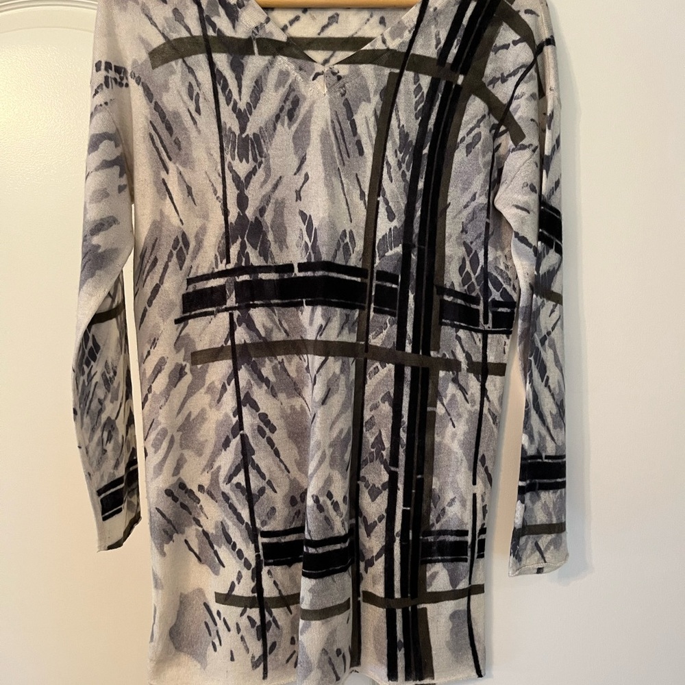 Piazza Sempione Monochrome Abstract Knit Top Size M